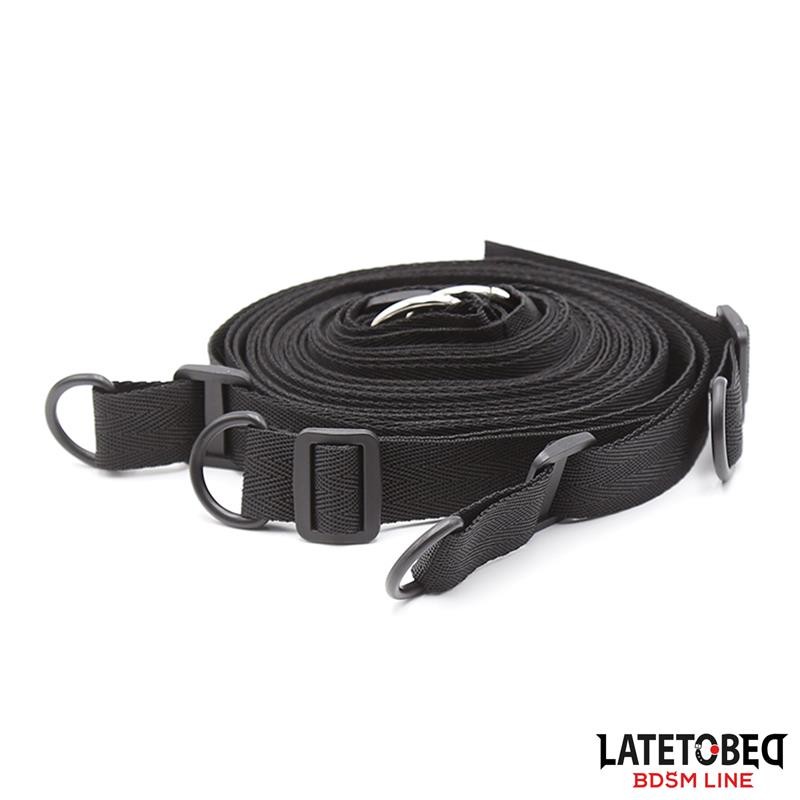 Dispositifs de retenue de lit avec masque, menottes réglables et amovibles