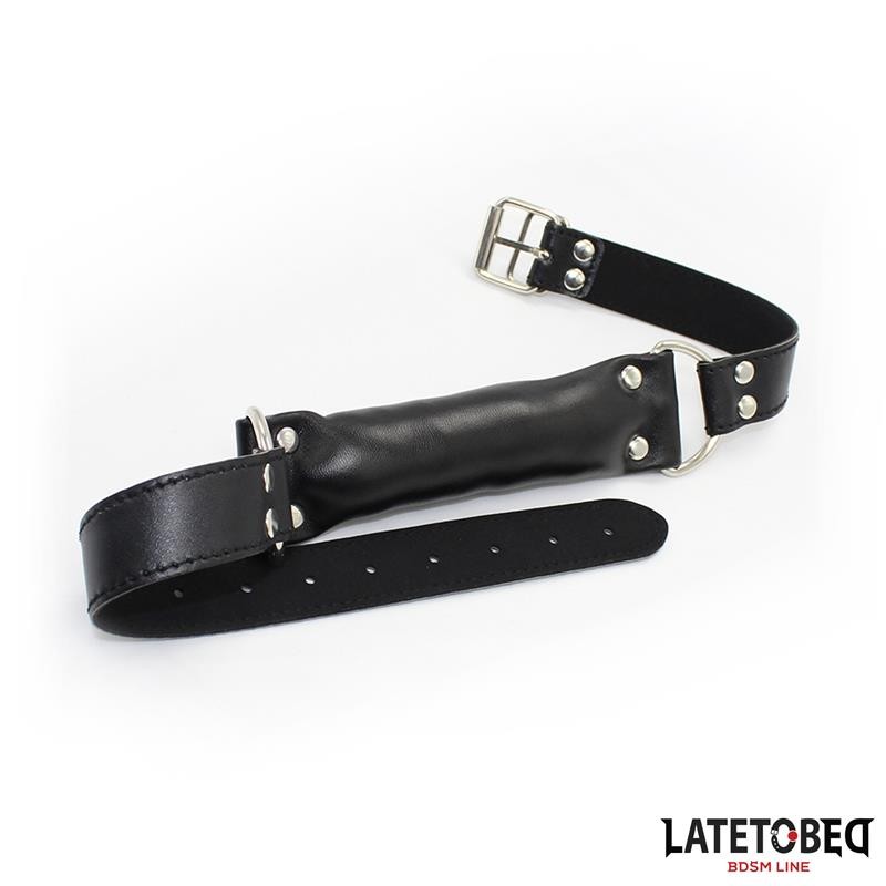 Bâillon-boucle rembourré réglable