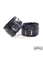 Ensemble de bondage 7 pièces en fourrure